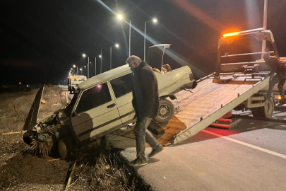 Yola fırlayan domuza çarpan otomobil sürücüsü hayatını kaybetti