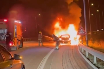 Bursa'da seyir halindeki otomobil alev topuna döndü