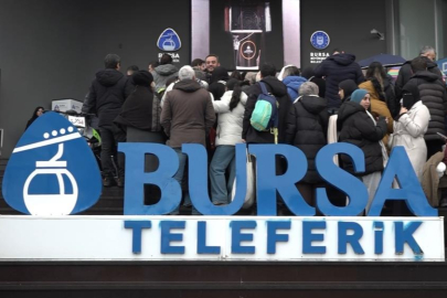 Bursa'da 500 metreyi aşan kuyruk, sadece ona binebilmek için