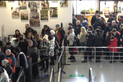 Uludağ'a çıkmak isteyenler, saatlerce bekledi