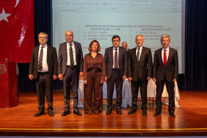 Buttim’de bayrak değişimi