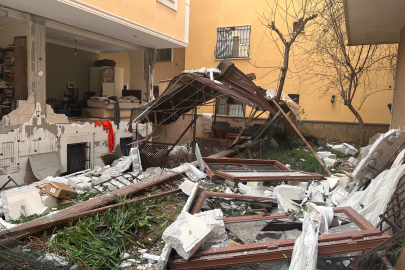 Doğal gaz patlamasında sokak savaş alanına döndü