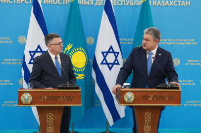 Kazakistan Dışişleri Bakanı Koşerbayev, İsrailli mevkidaşı Saar ile görüştü