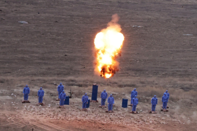 STM'nin sürü İHA'ları, gerçek mühimmatla hedefi vurdu