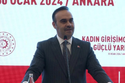 Bakan Kacır: "Teknolojisini üretemeyen ülkelerin ayakta kalma şansı yok"