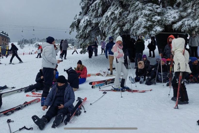 Uludağ'da telesiyej arızası: 52 tatilci kurtarıldı, 8 kişiyi kurtarma çalışması sürüyor