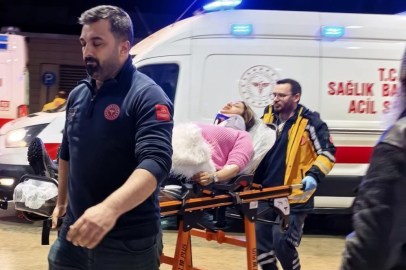 Bursa'da otomobil duvara çarptı: 2 yaralı