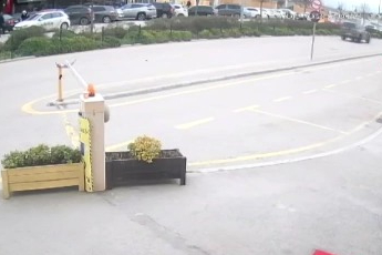 Taksi durağında dehşet anları: Güvenlik kamerası görüntüleri ortaya