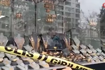 Kuru sıkı tabancayla kuyumcu soygunu: 1 kilo altın çalındı