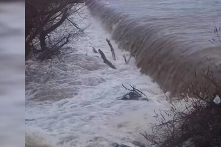 Yunanistan'da sel sularına kapanan sürücü hayatını kaybetti