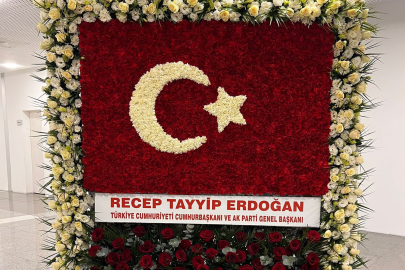Cumhurbaşkanı Erdoğan’dan Bahçeli’ye 57. yıl çiçeği