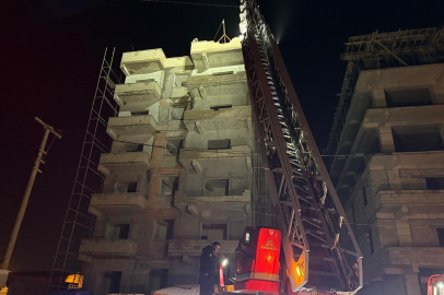 İntihara kalkışan şahsı itfaiye ve polis ekipleri vazgeçirdi