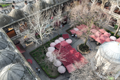 Bursa'da tarihi hanlarda yeni dönem