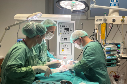 Prematüre bebeğe hayat kurtaran müdahale