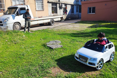 Çekiciyle gelen doğum günü sürprizi yüzleri güldürdü