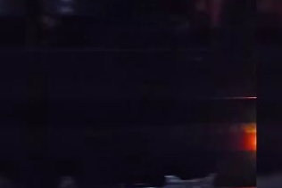 Temizlik aracına çarpan otomobil hurdaya döndü