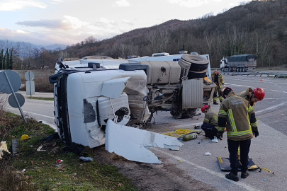 Bursa'da beton tankeri devrildi: 1 ölü