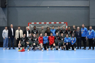 Büyükşehir sezonu  zirvede tamamladı