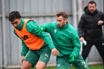 Timsah taktiği belirledi!