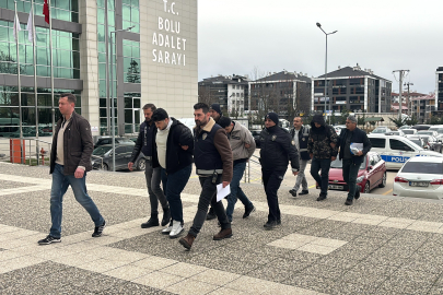 Yaşlı çifti "polisiz" diyerek 2,3 milyon lira dolandırdılar