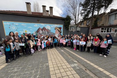 Osmangazi'de veliler kitap okuma yarışmasında ter döktü