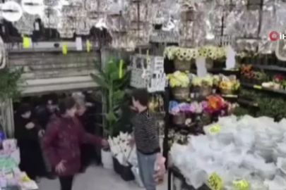 Bursa'da indirim izdihamı...