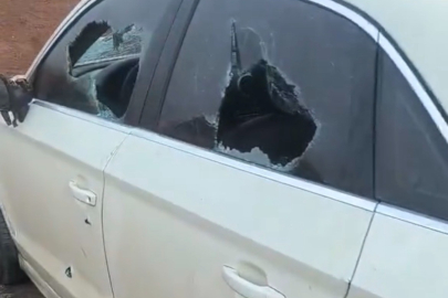 Önce alkol aldılar sonra bindikleri otomobili kurşun yağmuruna tuttular