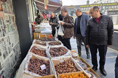 Ramazan'ın vazgeçilmezi hurmaya yoğun ilgi