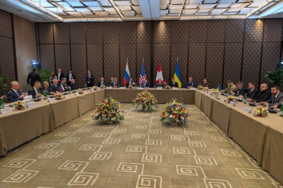 Rusya, Ukrayna, ABD üçlü görüşmeleri Cenevre'de başladı