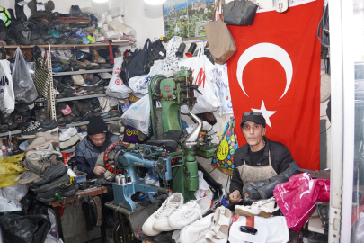 40 yıldır ayakkabıları yeniliyor