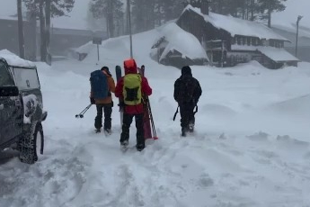 ABD’de çığ kayakçıları yuttu: 10 kayıp