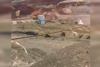  Endonezya'da heyelan: 1 ölü