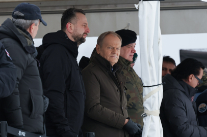 Polonya Başbakanı Tusk'tan vatandaşlarına "İran'ı terk edin" çağrısı