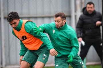 Timsah 3 puana  kilitlendi!