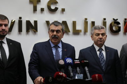 Bakan Tekin: "Özgür Özel kadar midesi geniş değilim"