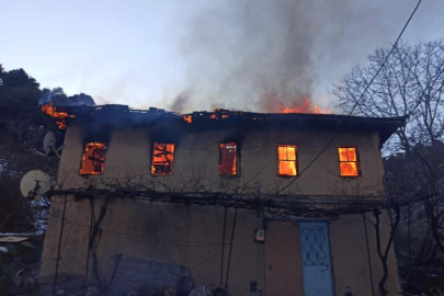 Bursa'da ev yangını: Yaşlı kadın hayatını kaybetti