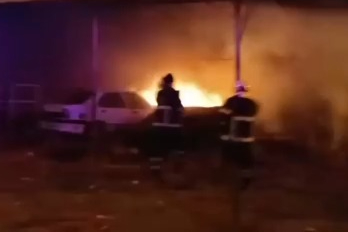 Otomobilde çıkan yangın söndürüldü