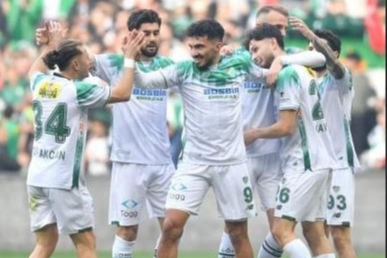 Timsah'ta hedef: Yola  devam etmek