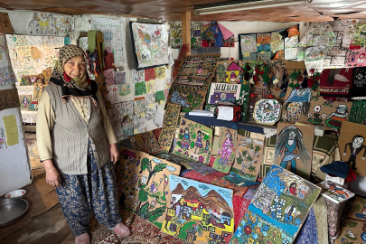 74 yaşındaki Hakime teyzenin resim tutkusu