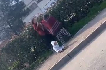 Bursa'da dilenci kadınların kavgası kamerada