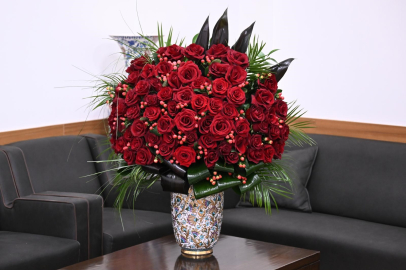 MHP lideri Bahçeli, Cumhurbaşkanı Erdoğan’a 72 gül gönderdi