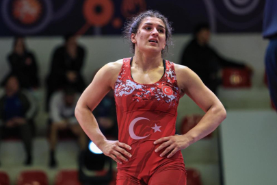Nesrin Baş’tan bronz madalya