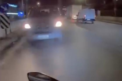 Bursa’da ters yön tehlikesi! Motosikletli kıl payı kurtuldu