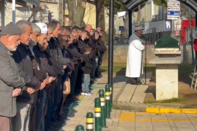 Bursa'da 7 yaşındaki Gökçe son yolculuğuna uğurlandı