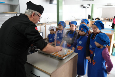 Ramazan tatlıları minik şeflerden