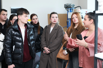 Girişimci adayı öğrenciler işi mutfağında öğreniyor