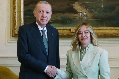 Cumhurbaşkanı Erdoğan, İtalya Başbakanı Meloni ile telefonda görüştü