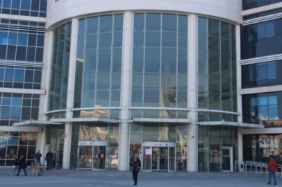 Eski eşini bıçaklayan sanık hakim karşısına çıktı