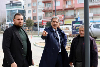 Gemlik Belediyesi’nden çarşı meydanında düzenleme çalışması