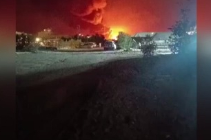 İran, Kuveyt'te ABD üssünü hedef aldı